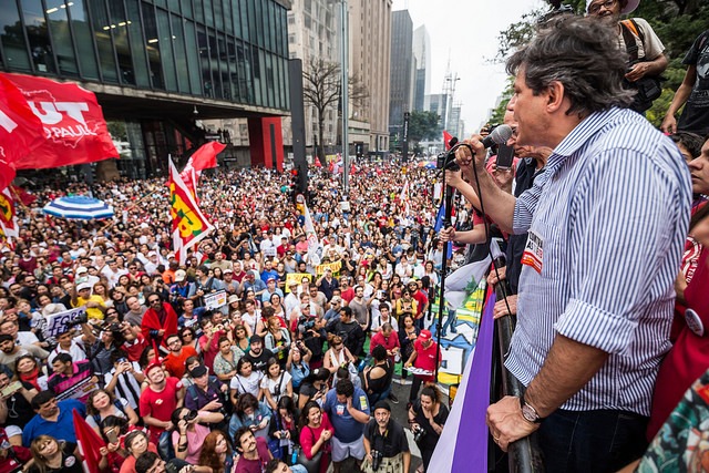 Haddad na Paulista no ato pelas diretas já no dia 11 de setembro (Foto: Fernando Cavalcanti/Imprensa Haddad)