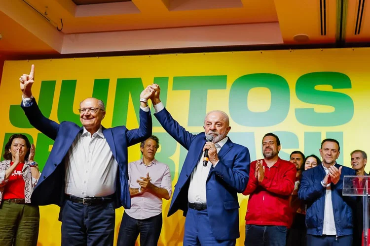 Pres lula pronuciamento apos 1 turno ricardostuckert